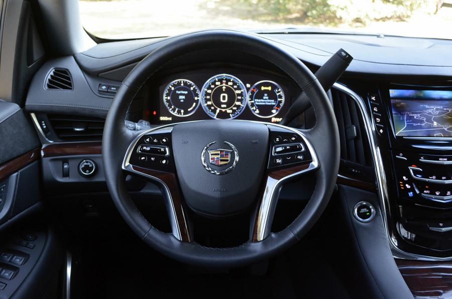  Cadillac Escalade 2015 года  (фото 68 из 91)